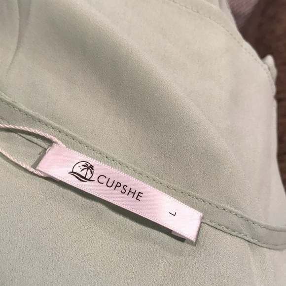 Women's Elastic Beachwear Short Sleeve
Cover Up - - Picture 4 of 5